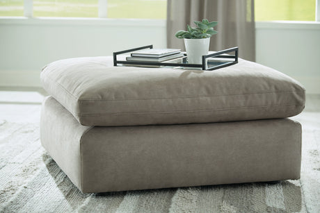 Next-gen Gaucho Oversized Accent Ottoman - (1540308)