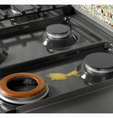 Caf(eback)(TM) 48" Commercial-Style Gas Rangetop with 6 Burners and Integrated Griddle (Natural Gas) - (CGU486P2TS1)