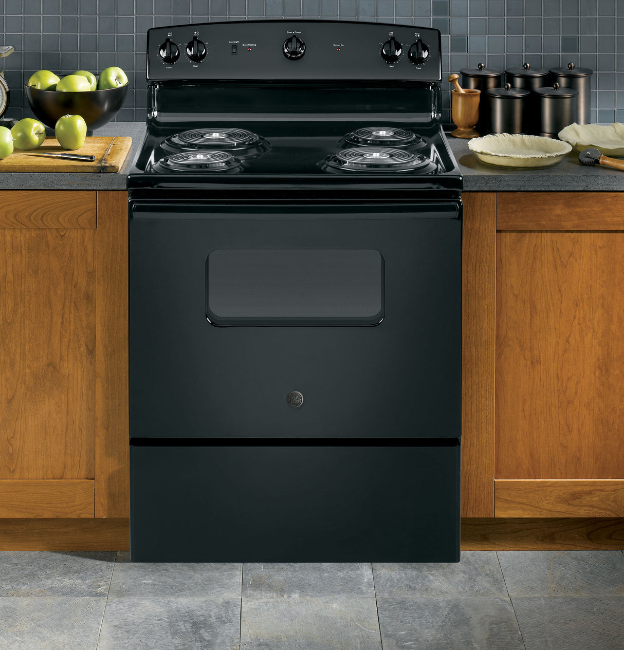 GE(R) 30" Free-Standing Electric Range - (JBS160DMBB)