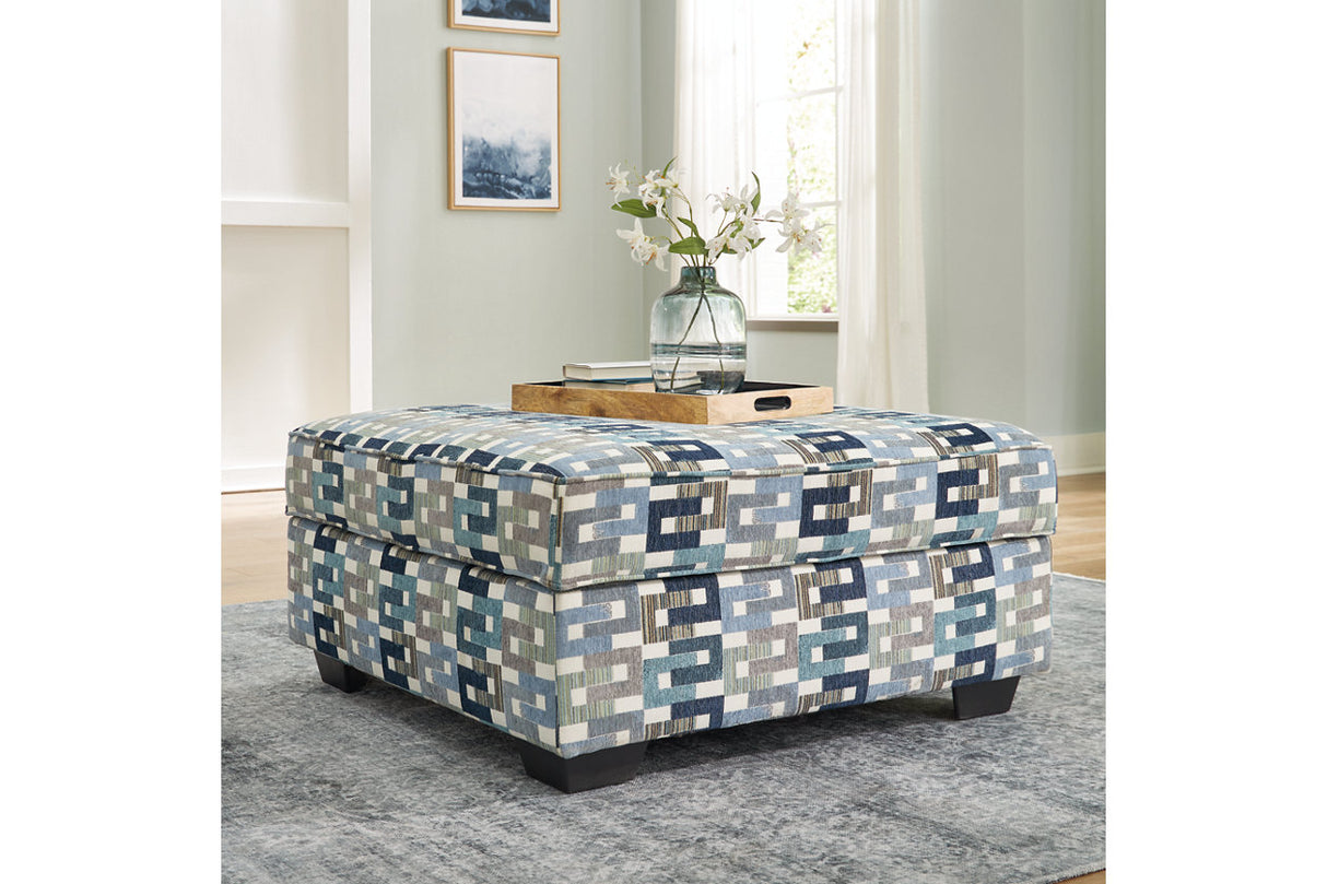 Valerano Ottoman With Storage - (3340411)