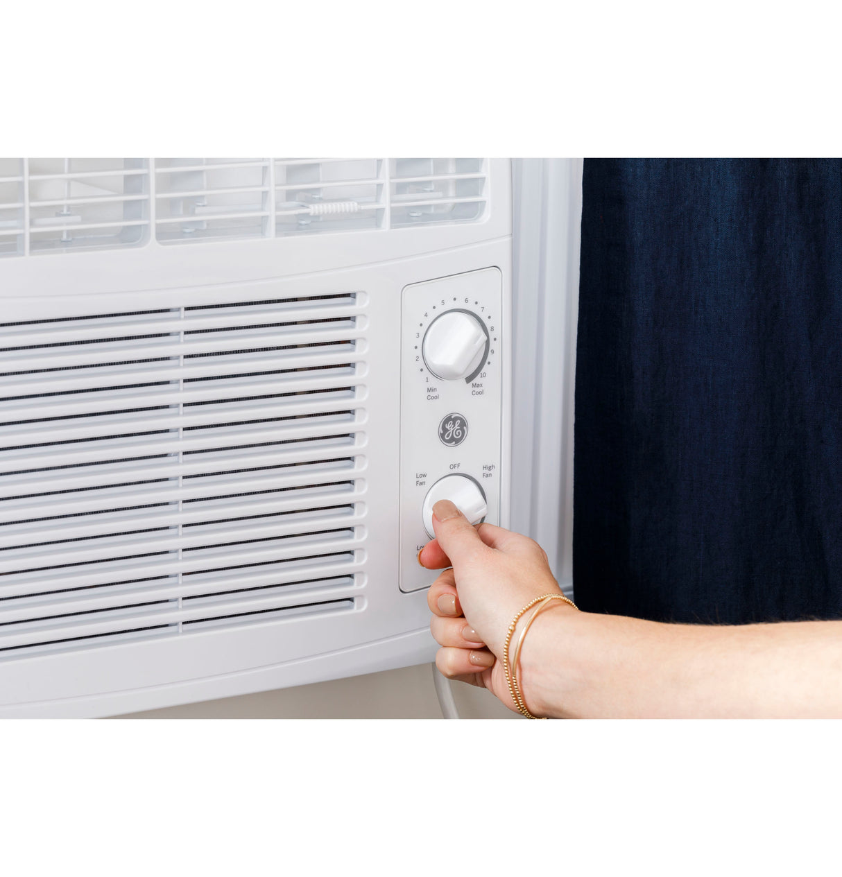 GE(R) 5,000 BTU Mechanical Window Air Conditioner for Small Rooms up to 150 sq ft. - (AHV05LZ)