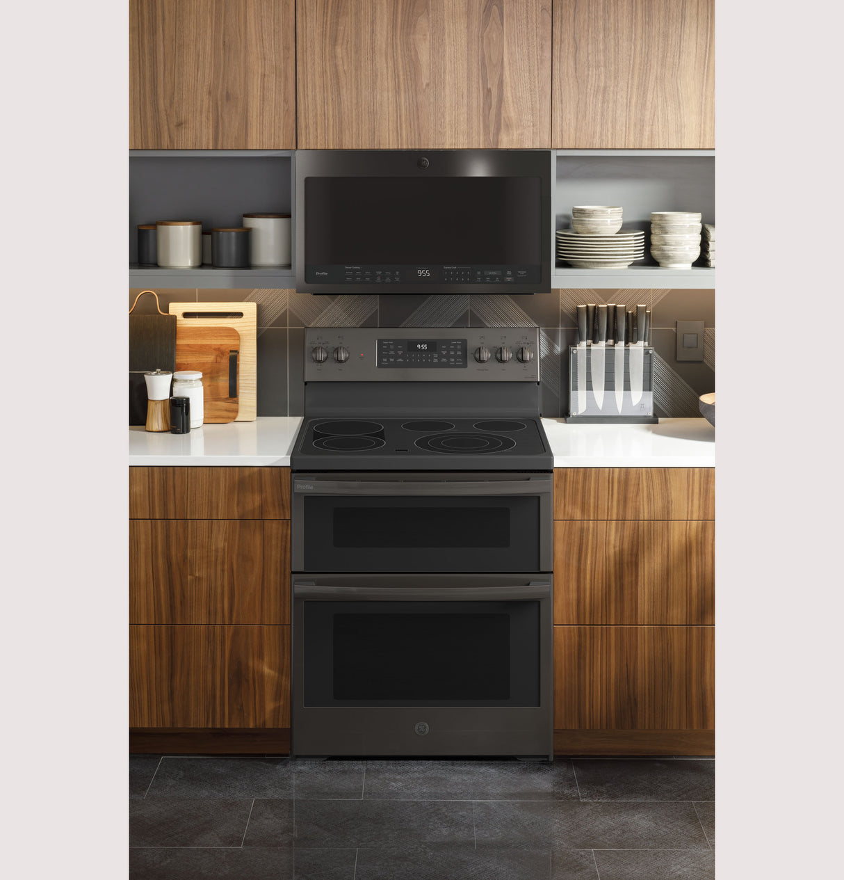 GE Profile(TM) 30" Smart Free-Standing Electric Double Oven Convection Range with No Preheat Air Fry - (PB965BPTS)