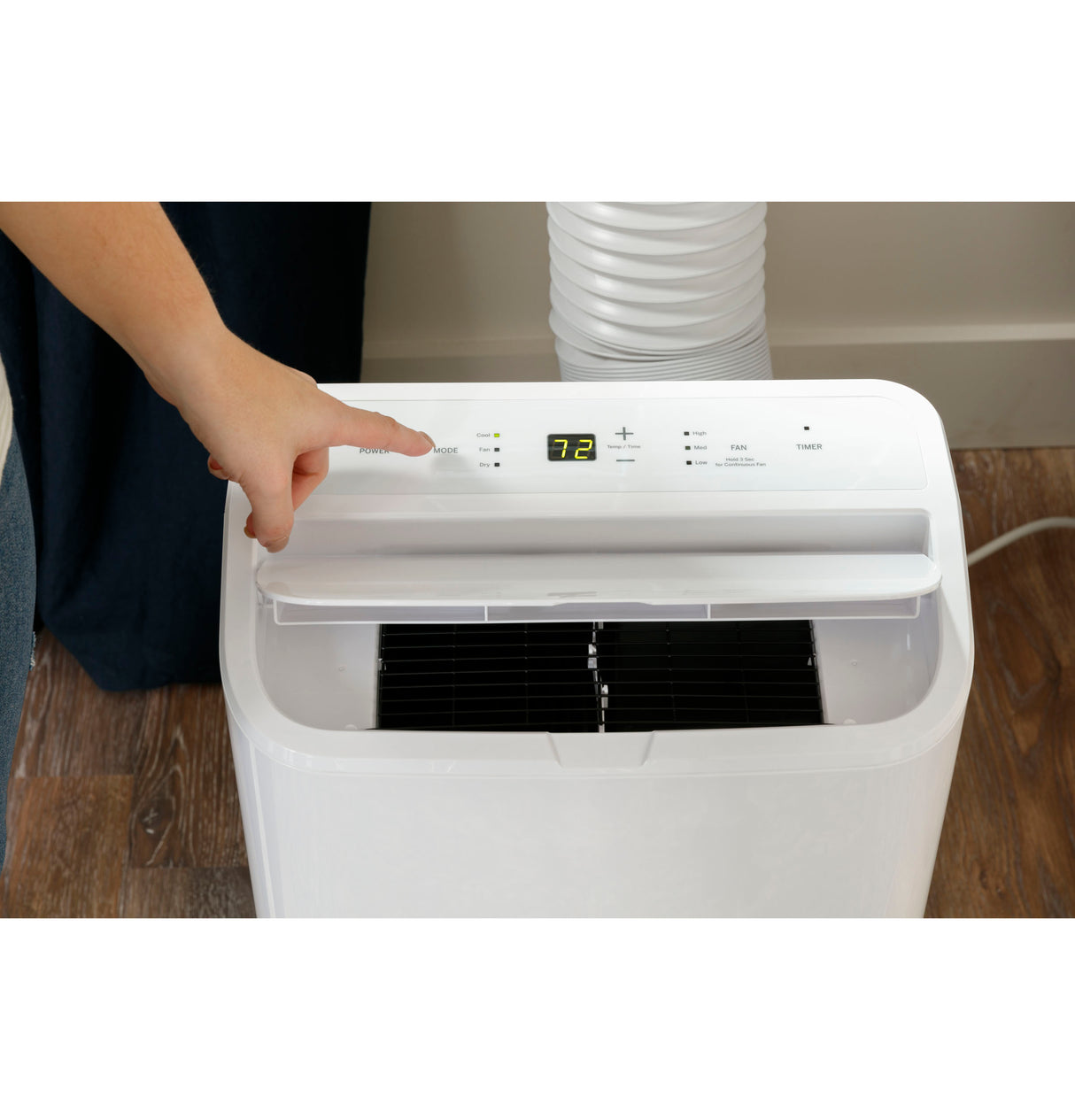 GE(R) 11,000 BTU Portable Air Conditioner for Medium Rooms up to 450 sq ft. (7,800 BTU SACC) - (APCA11YBMW)