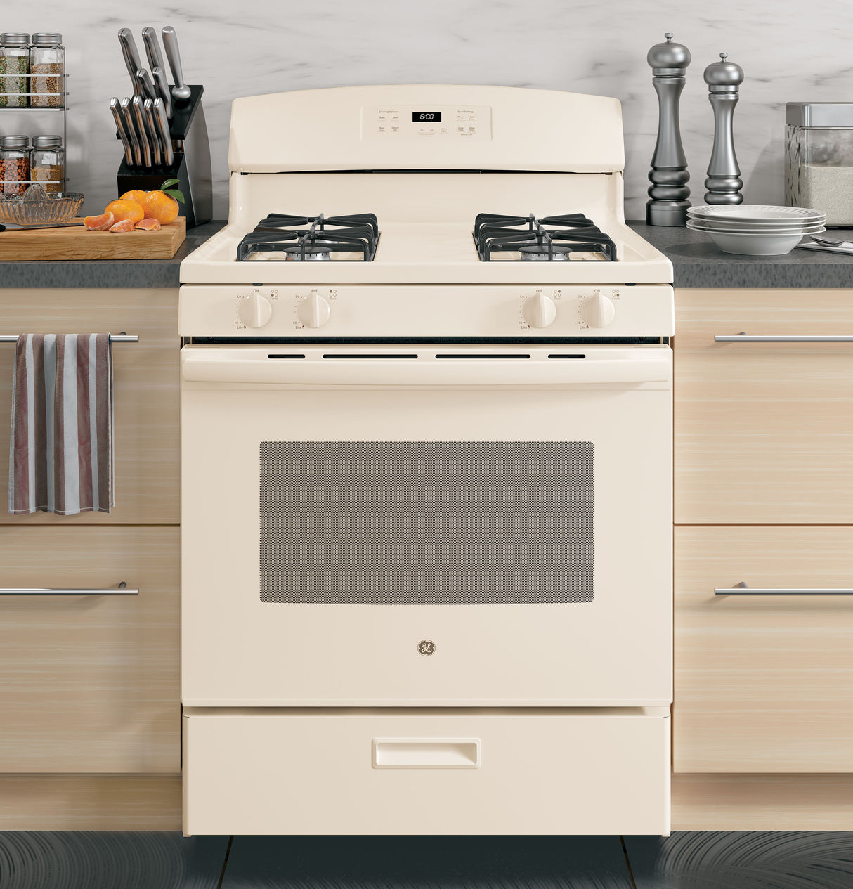 GE(R) 30" Free-Standing Gas Range - (JGBS60DEKCC)