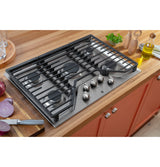 GE(R) 30" Built-In Gas Cooktop with 5 Burners and Dishwasher Safe Grates - (JGP5030SLSS)