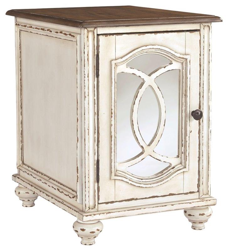 Realyn Chairside End Table - (T7437)
