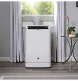 GE(R) 14,000 BTU Heat/Cool Portable Air Conditioner for Medium Rooms up to 550 sq ft. (9,950 BTU SACC) - (APSA13YBMW)