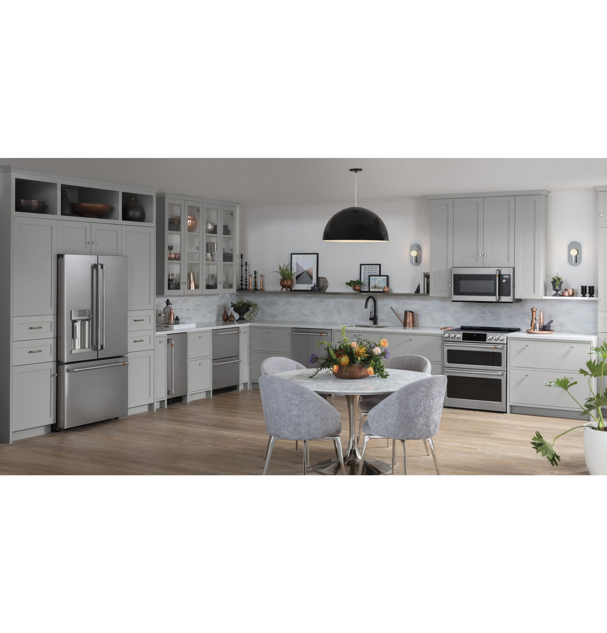 Caf(eback)(TM) ENERGY STAR(R) 22.1 Cu. Ft. Smart Counter-Depth French-Door Refrigerator with Keurig(R) K-Cup(R) Brewing System - (CYE22UP2MS1)