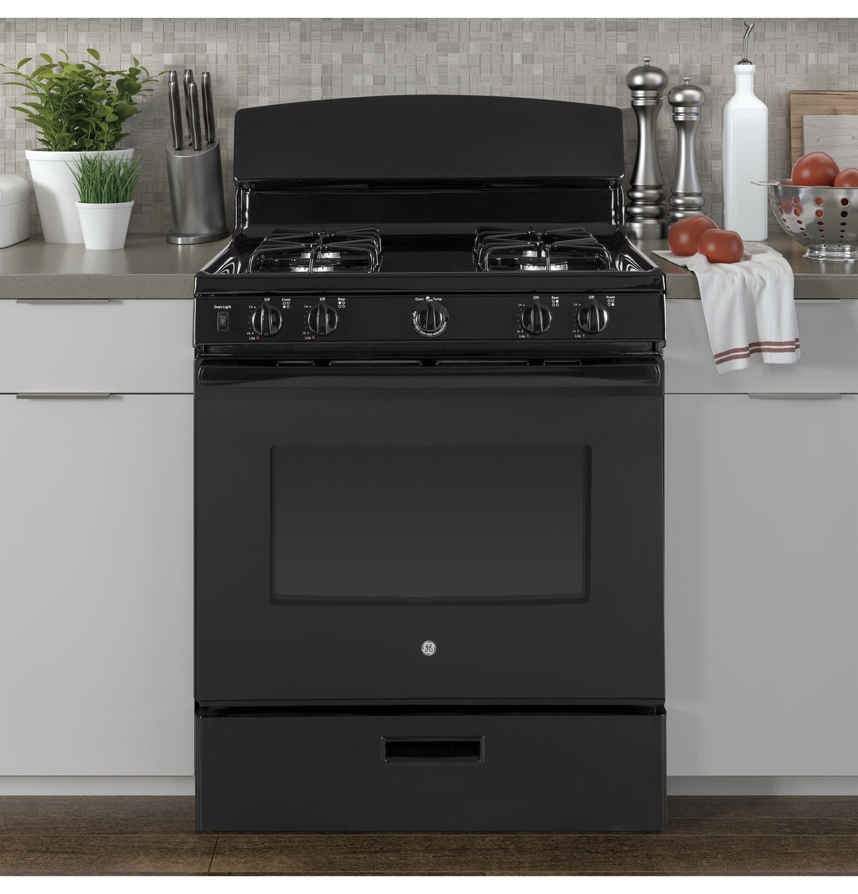 GE(R) 30" Free-Standing Gas Range - (JGBS30DEKBB)