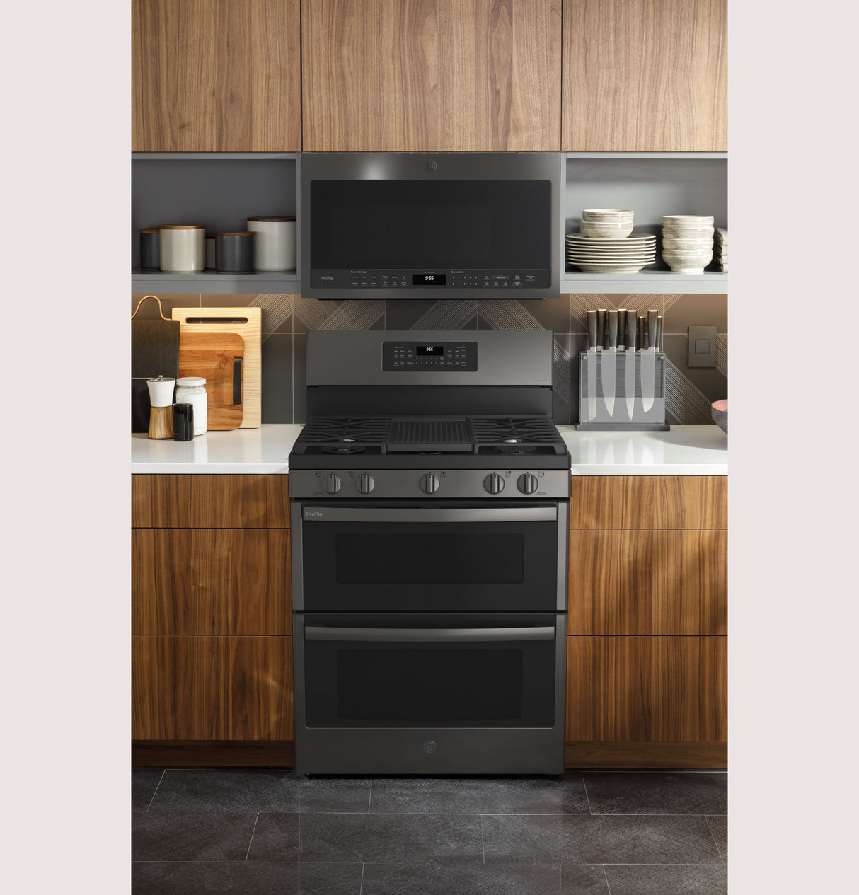 GE Profile(TM) 30" Free-Standing Gas Double Oven Convection Range with No Preheat Air Fry - (PGB965BPTS)