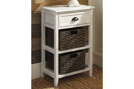 Oslember Accent Table - (A4000137)