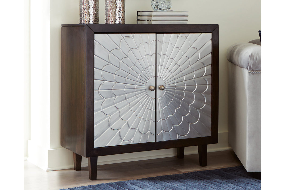Ronlen Accent Cabinet - (A4000175)