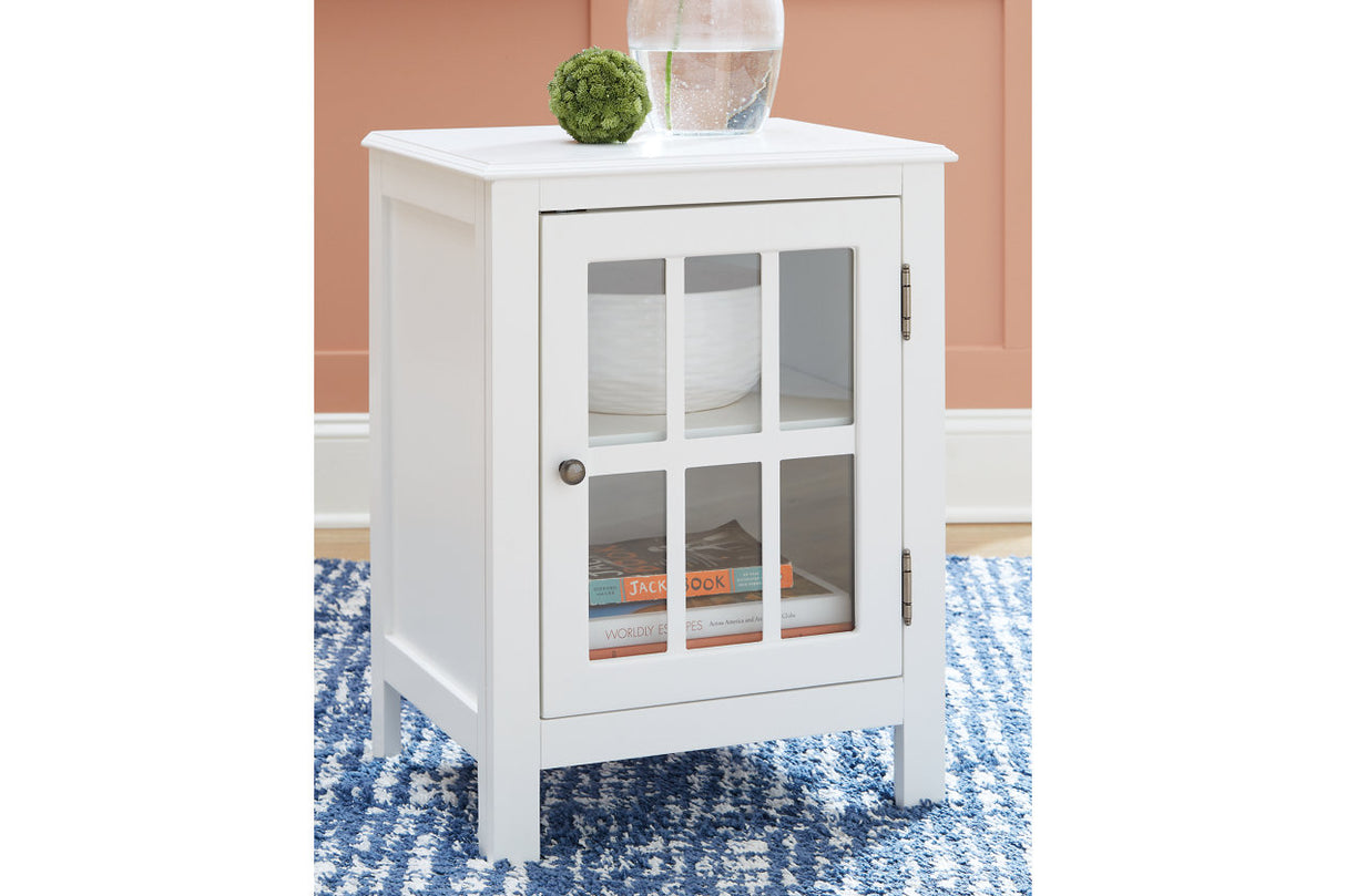 Opelton Accent Cabinet - (A4000377)