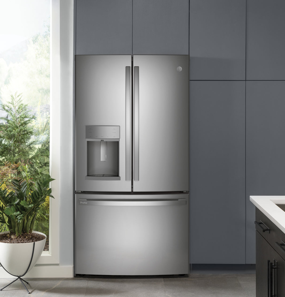 GE Profile(TM) Series 27.7 Cu. Ft. Fingerprint Resistant French-Door Refrigerator with Door In Door and Hands-Free AutoFill - (PFD28KYNFS)