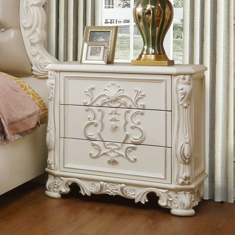 HD-8008 - 5 Piece Eastern King Bedroom Set - Ivory