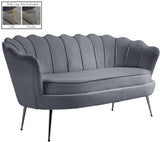 Gardenia - Loveseat