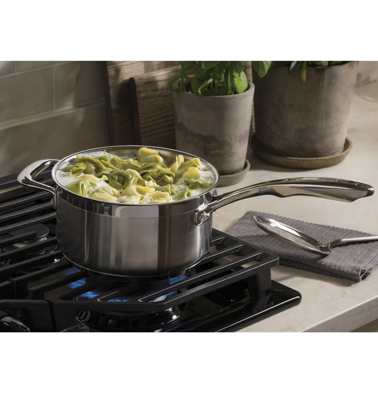 GE Profile(TM) 36" Built-In Gas Cooktop with Optional Extra-Large Cast Iron Griddle - (PGP7036DLBB)