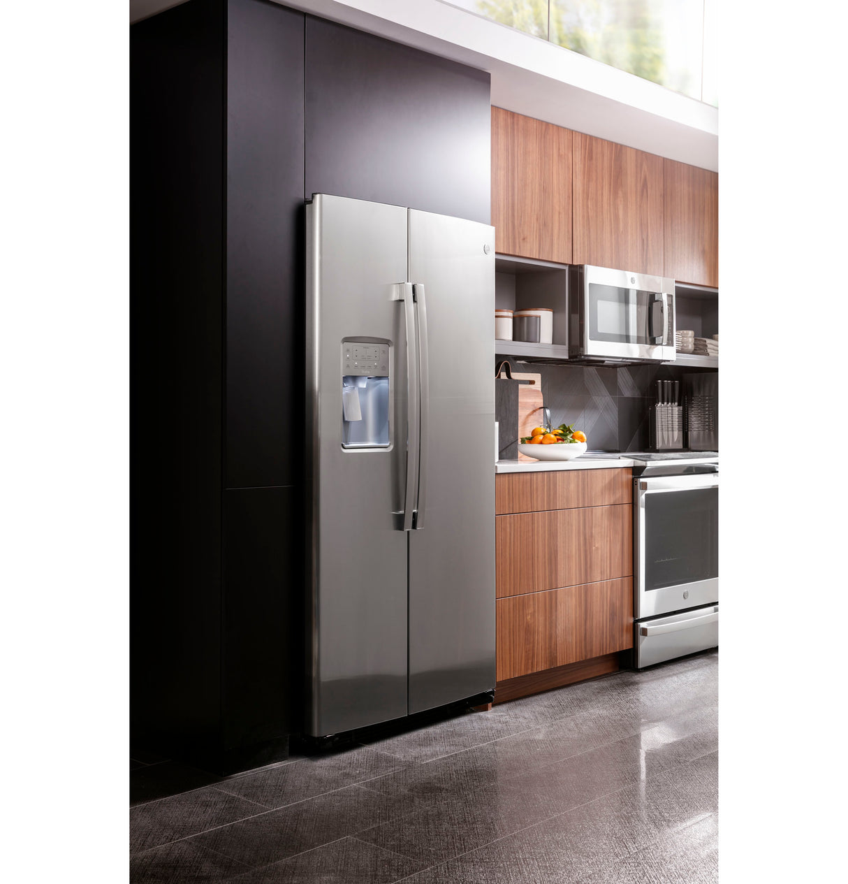 GE Profile(TM) Series ENERGY STAR(R) 25.3 Cu. Ft. Side-by-Side Refrigerator - (PSE25KYHFS)