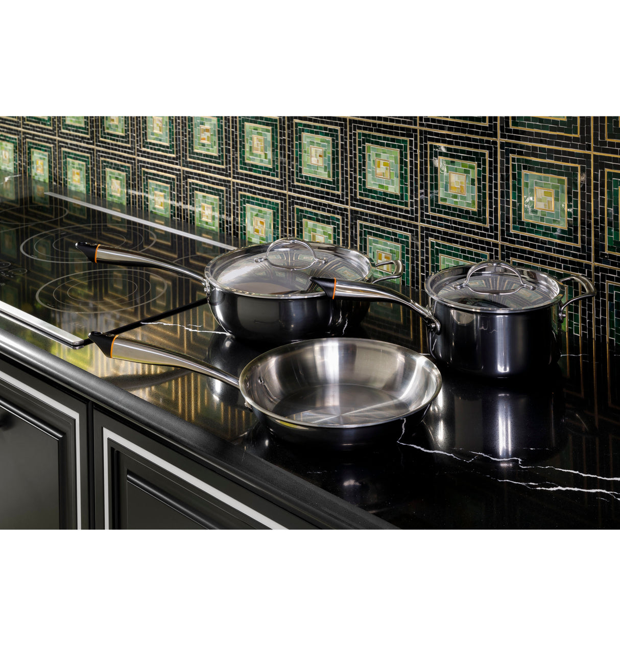 Caf(eback)(TM) 36" Touch-Control Electric Cooktop - (CEP90361TBB)