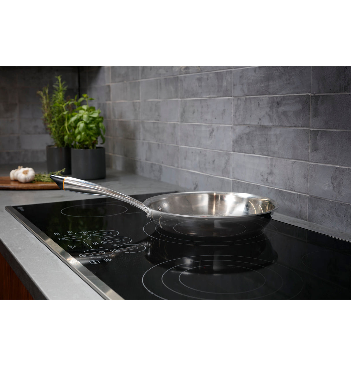 GE Profile(TM) 30" Built-In Touch Control Electric Cooktop - (PEP9030STSS)