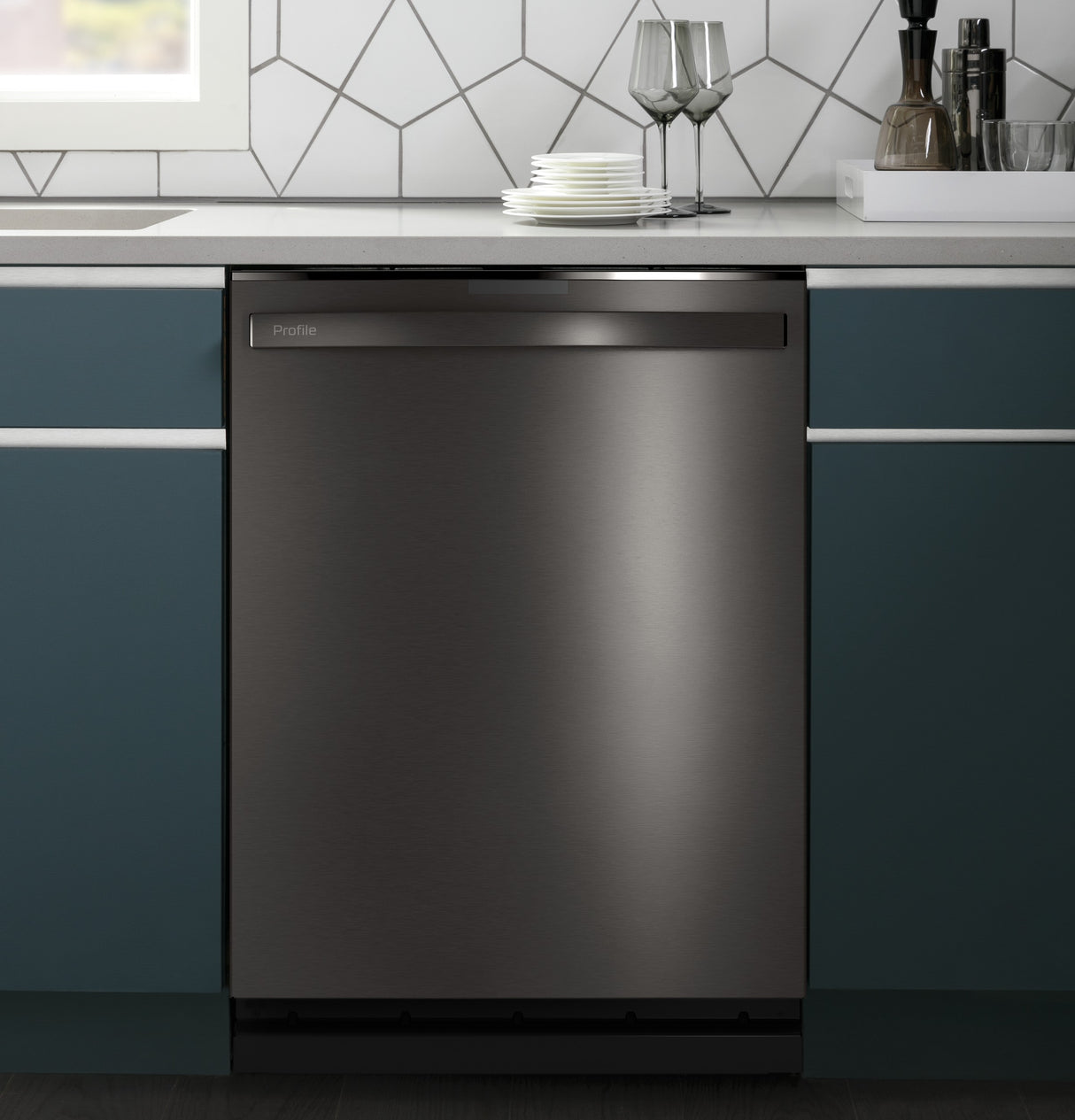 GE Profile(TM) ENERGY STAR(R) Top Control with Stainless Steel Interior Dishwasher with Sanitize Cycle & Twin Turbo Dry Boost - (PDT785SBNTS)