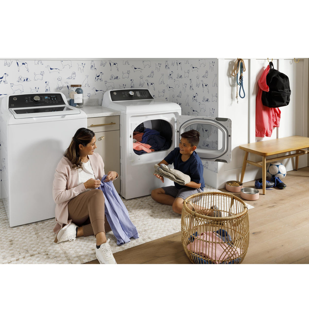 GE(R) 7.4 cu. ft. Capacity Electric&#x00A0;Dryer with Up To 120 ft. Venting&#x00A0;and&#x00A0;Sensor Dry - (GTD58EBSVWS)