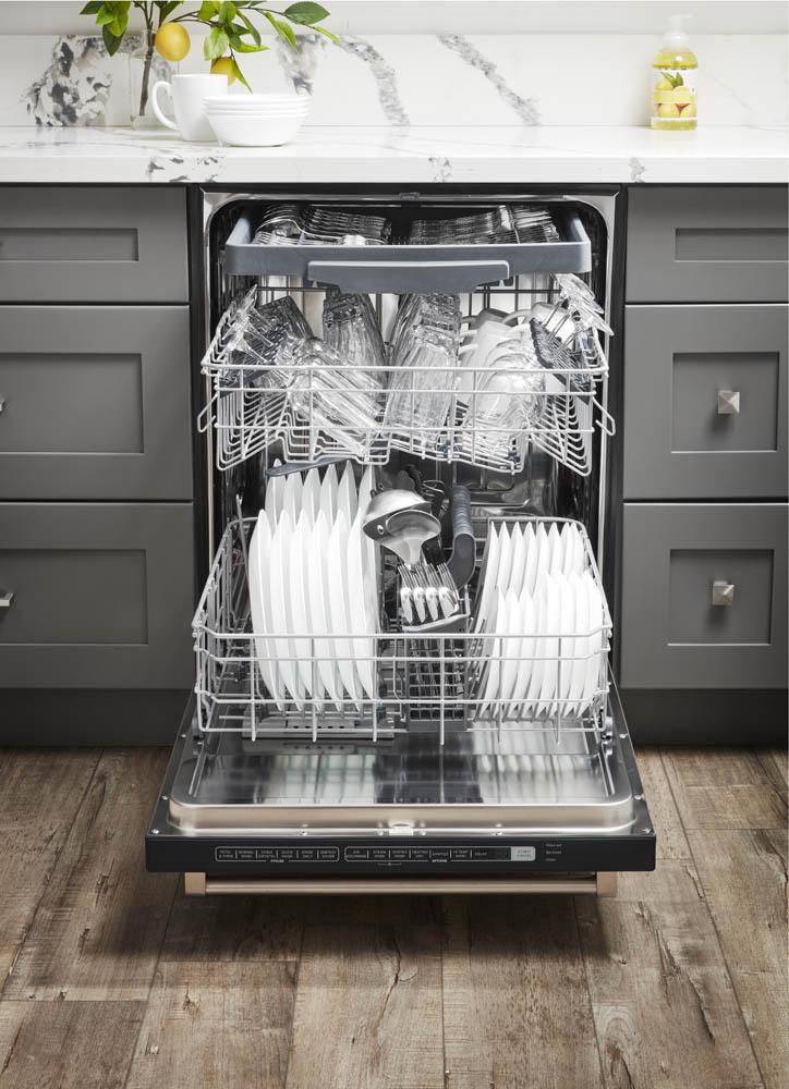 Thor Kitchen 24 Inch Built-in Dishwasher In Stainless Steel - Model Hdw2401ss - (HDW2401SS)