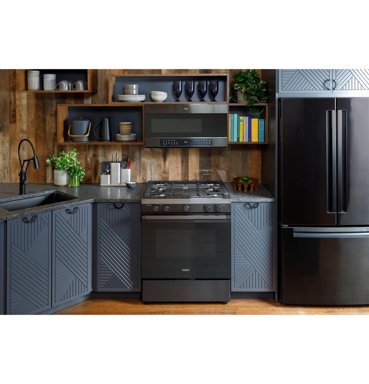 30" Smart Slide-In Gas Range with Convection - (QGSS740RNSS)