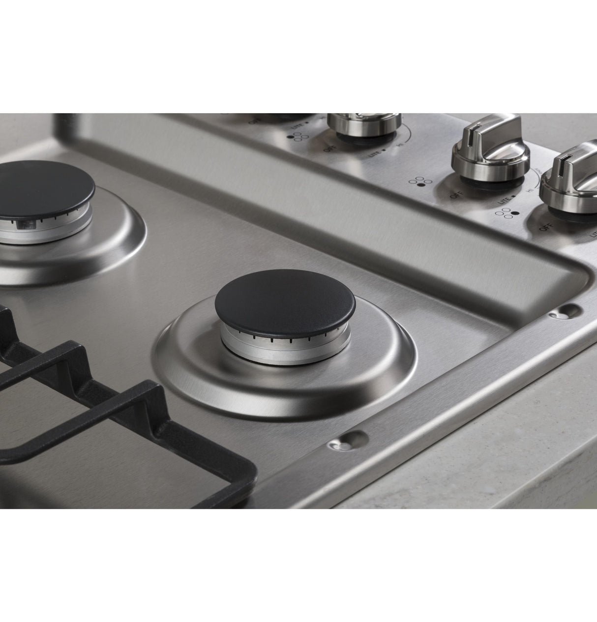 GE(R) 30" Built-In Gas Cooktop with Dishwasher-Safe Grates - (JGP3030SLSS)