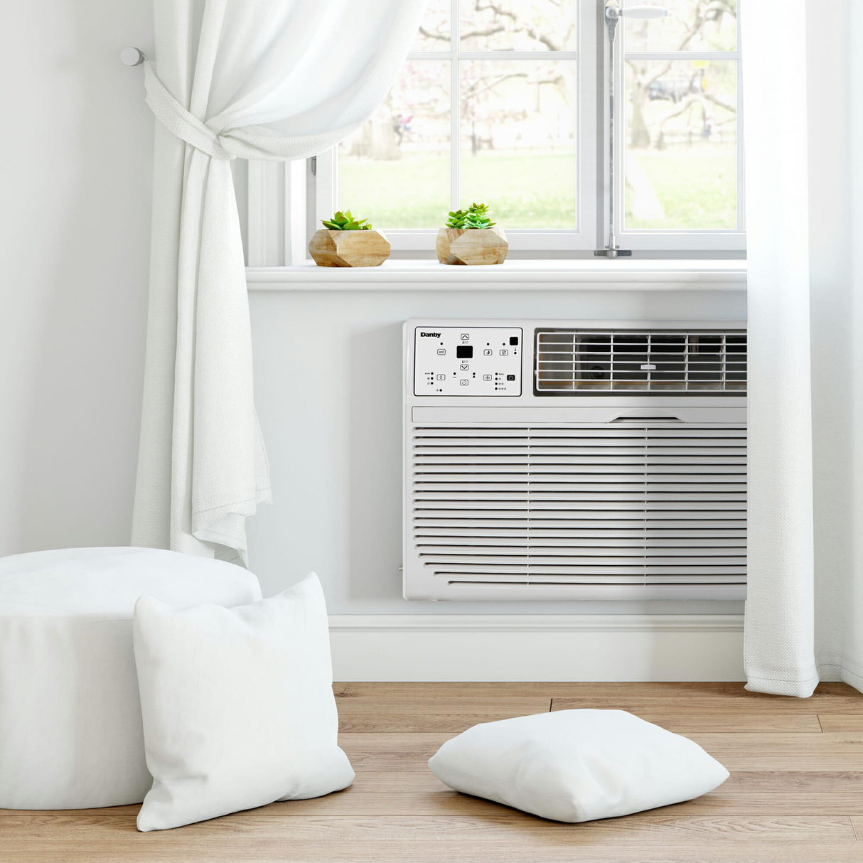 Danby 10000 BTU Through-the-Wall AC in White - (DTAC100B1WDB)