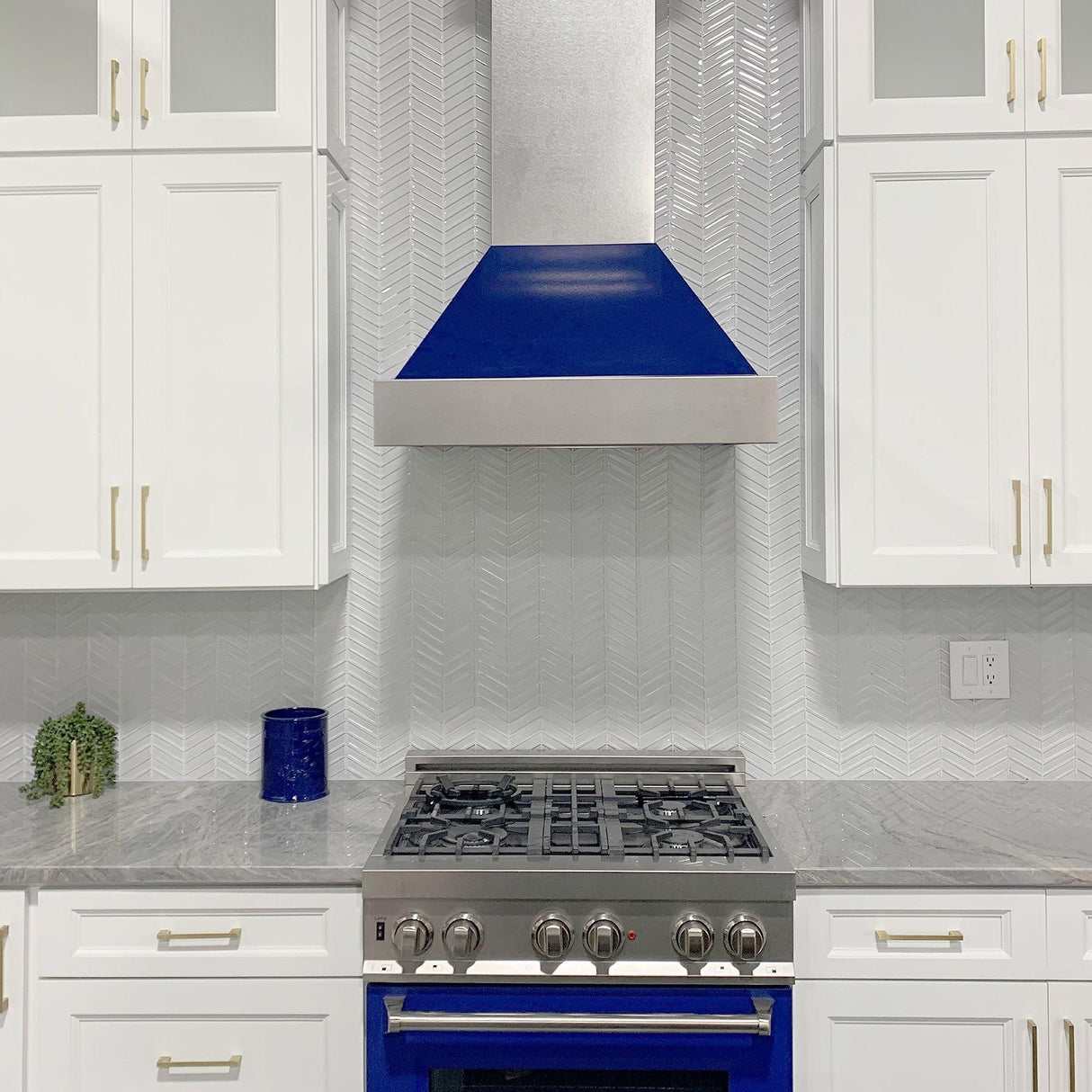 ZLINE Ducted DuraSnow Stainless Steel Range Hood with Blue Gloss Shell (8654BG) - (8654BG30)