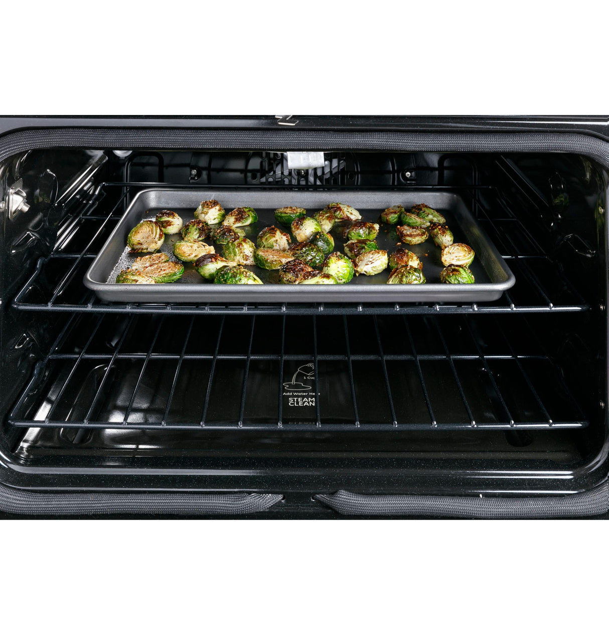 Caf(eback)(TM) 30" Smart Slide-In, Front-Control, Gas Range with Convection Oven - (CGS700P2MS1)