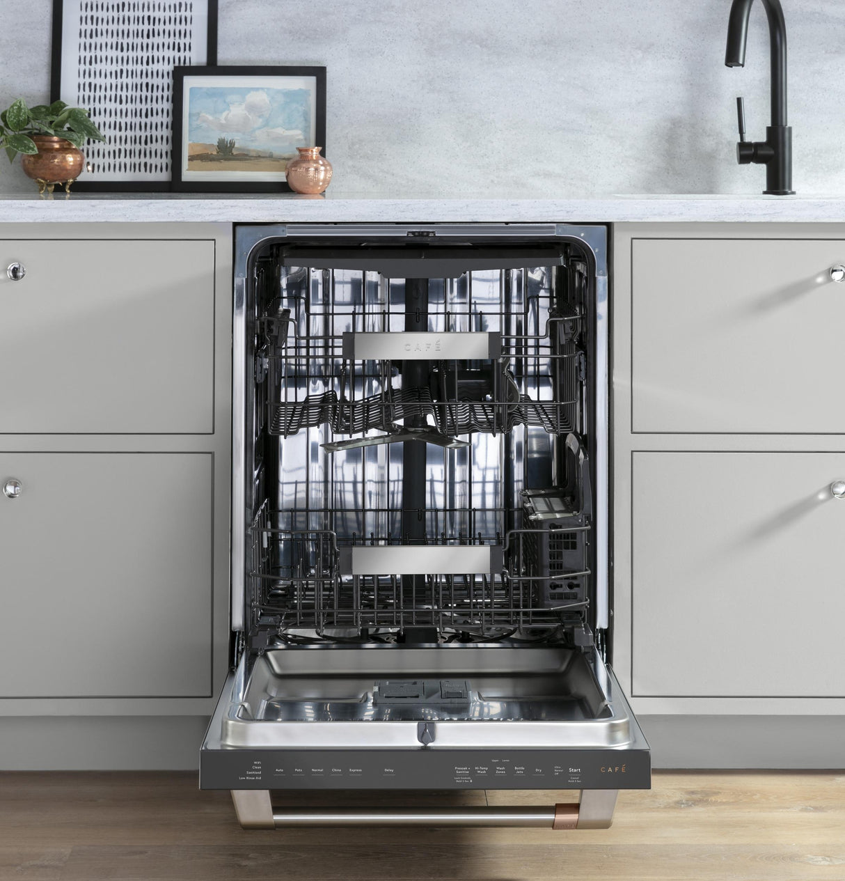 Caf(eback)(TM) ENERGY STAR(R) Stainless Steel Interior Dishwasher with Sanitize and Ultra Wash & Dry - (CDT805P2NS1)