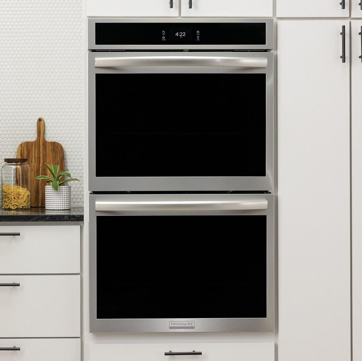 Frigidaire Gallery 30" Double Electric Wall Oven with Total Convection - (GCWD3067AF)