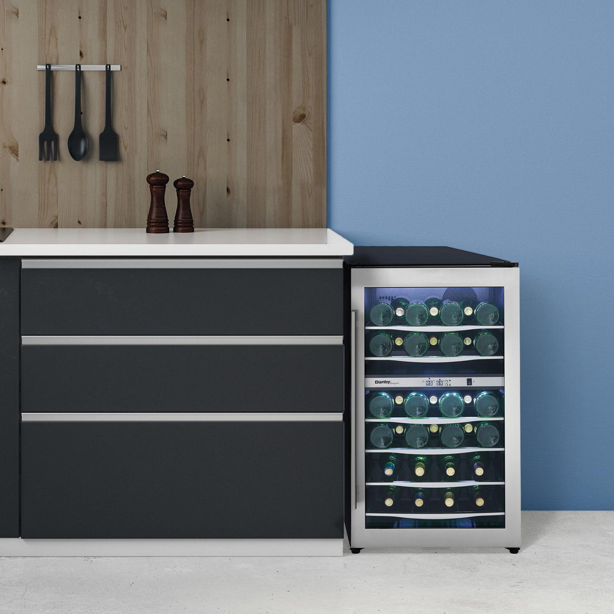 Danby 38 Bottle Free-Standing Wine Cooler in Stainless Steel - (DWC040A3BSSDD)