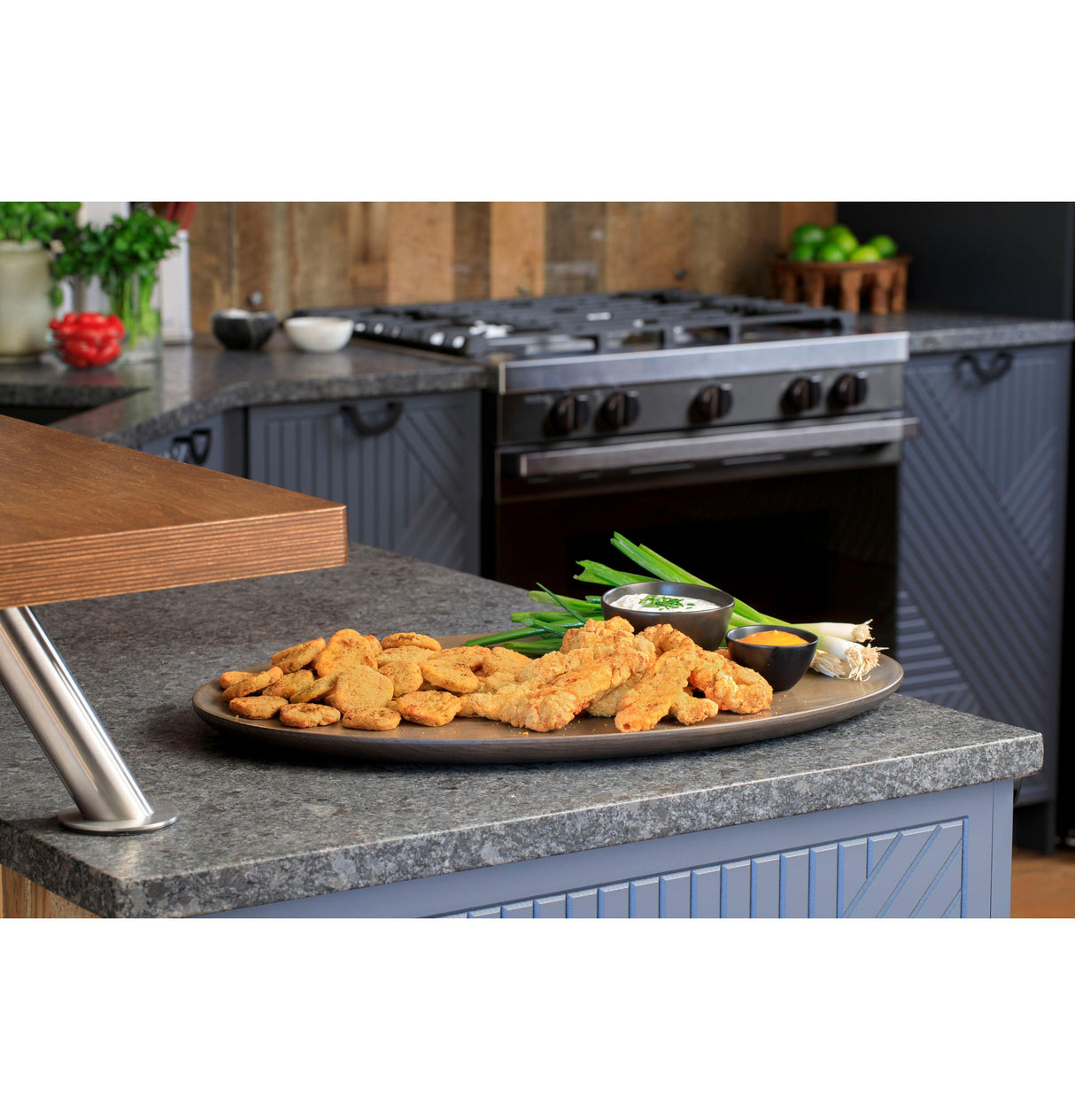 30" Smart Slide-In Gas Range with Convection - (QGSS740RNSS)