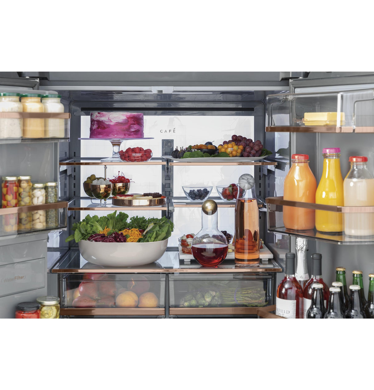 Caf(eback)(TM) ENERGY STAR(R) 27.4 Cu. Ft. Smart Quad-Door Refrigerator in Platinum Glass - (CQE28DM5NS5)