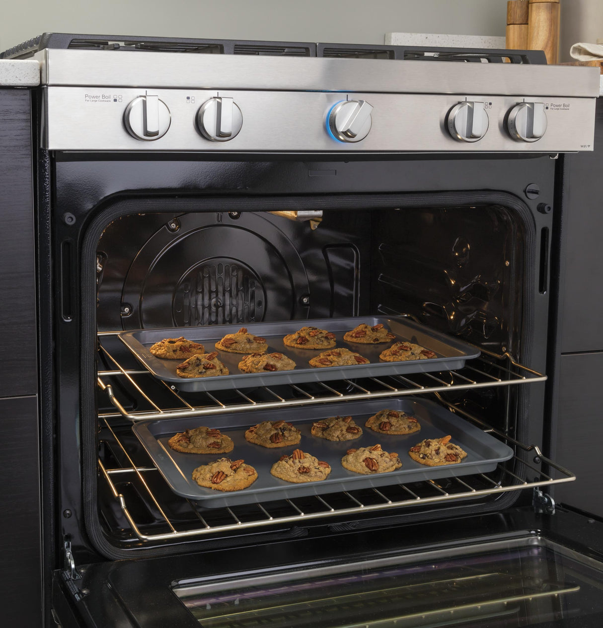 30" Smart Slide-In Gas Range with Convection - (QGSS740RNSS)