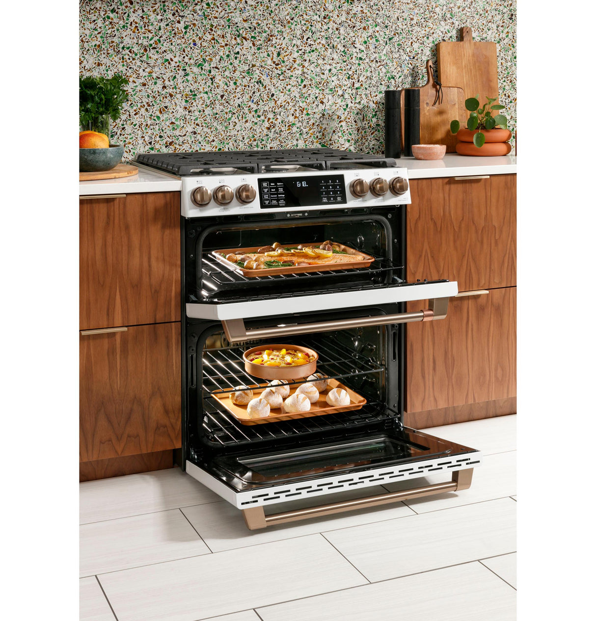 Caf(eback)(TM) 30" Smart Slide-In, Front-Control, Gas Double-Oven Range with Convection - (CGS750P4MW2)