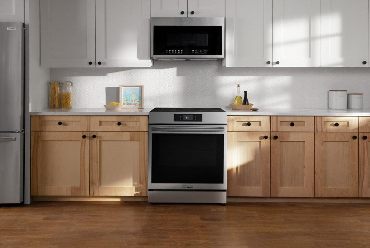 Frigidaire Gallery 30" Front Control Induction Range with Total Convection - (GCFI3060BF)