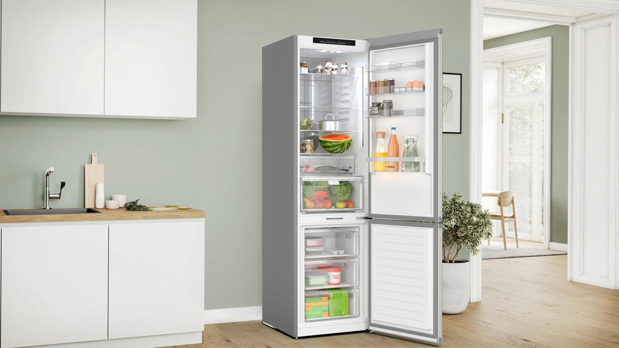 500 Series Freestanding Bottom Freezer Refrigerator 24" Easy Clean Brushed Steel - (B24CB50ESS)