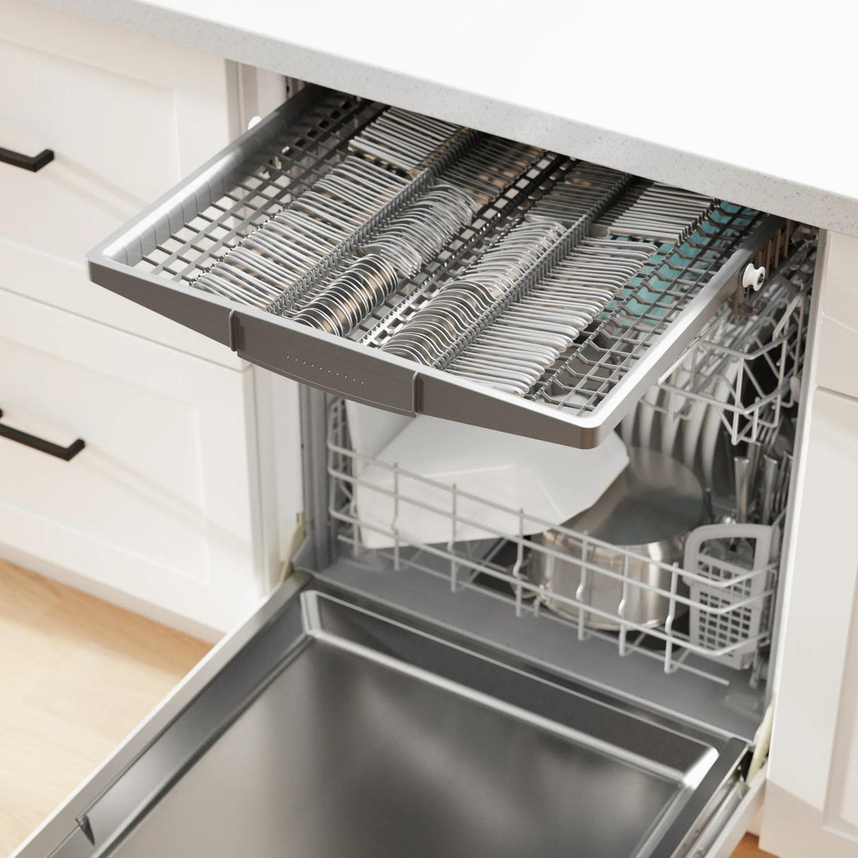 100 Premium Dishwasher 24" White - (SHX5AEM2N)