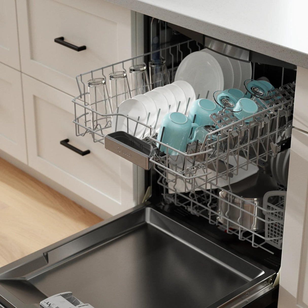 800 Series Dishwasher 24" Black - (SHX78CM6N)