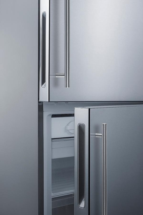 28" Wide Bottom Freezer Refrigerator - (FFBF279SSXIMH72)