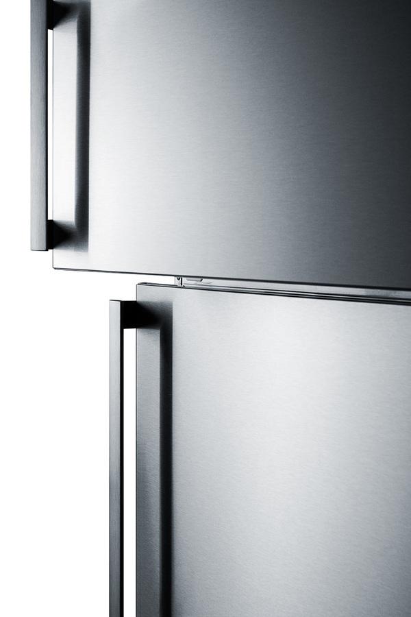 28" Wide Top Mount Refrigerator-freezer With Icemaker - (FF1512SSIM)