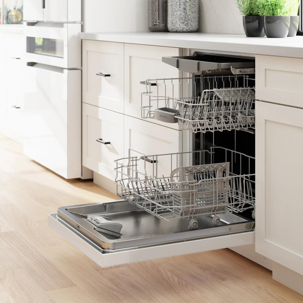 300 Series Dishwasher 24" White - (SHE53C82N)