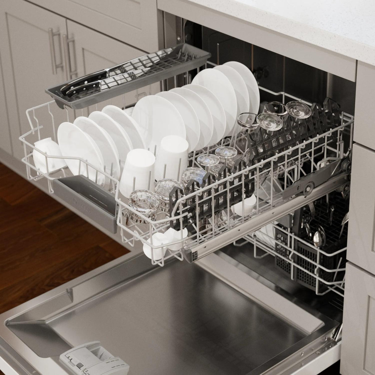 300 Series Dishwasher 24" White - (SGE53C52UC)