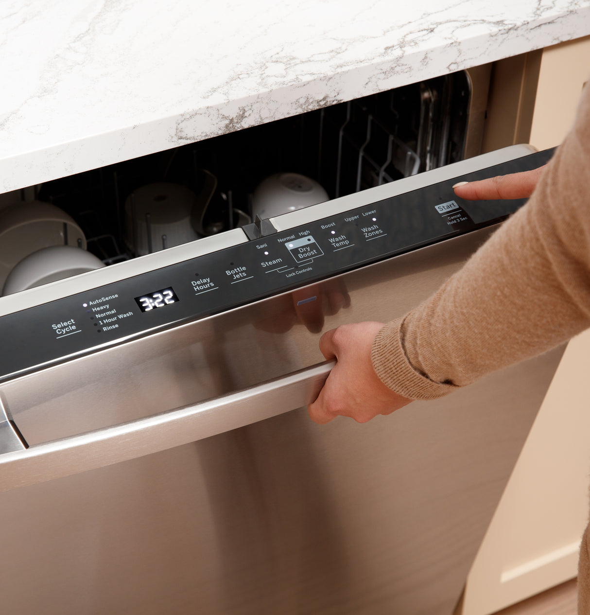 GE(R) ENERGY STAR(R) Fingerprint Resistant Top Control with Stainless Steel Interior Dishwasher with Sanitize Cycle - (GDT650SMVES)