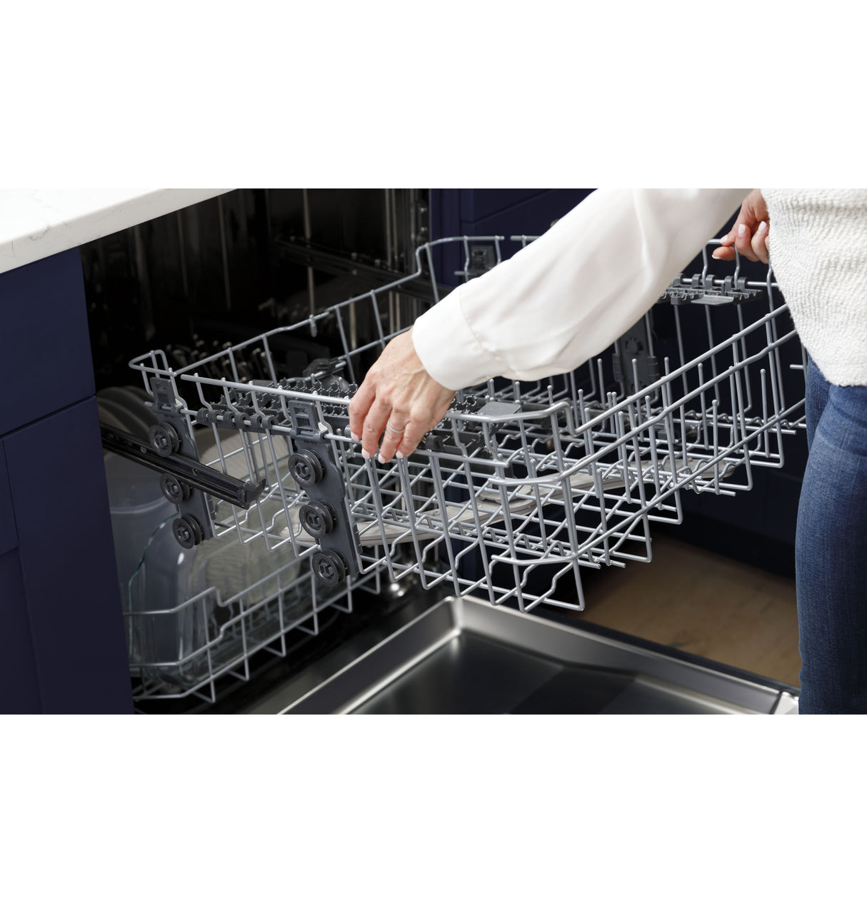 GE(R) ENERGY STAR(R) Top Control with Stainless Steel Interior Dishwasher with Sanitize Cycle & Dry Boost with Fan Assist - (GDT645SSNSS)