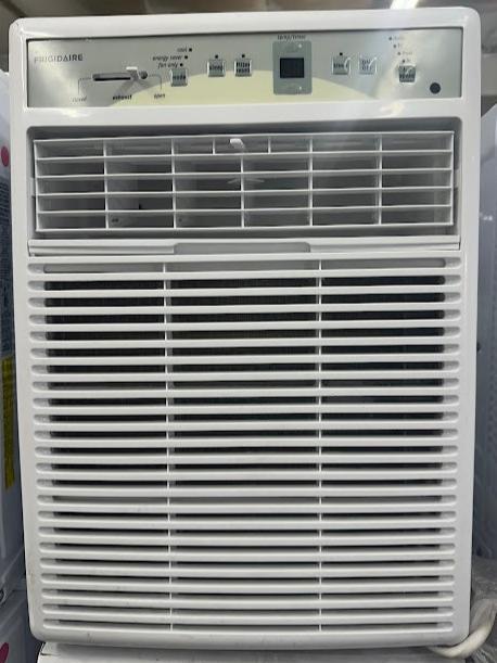 SCRATCH AND DENT Window Air Conditioner